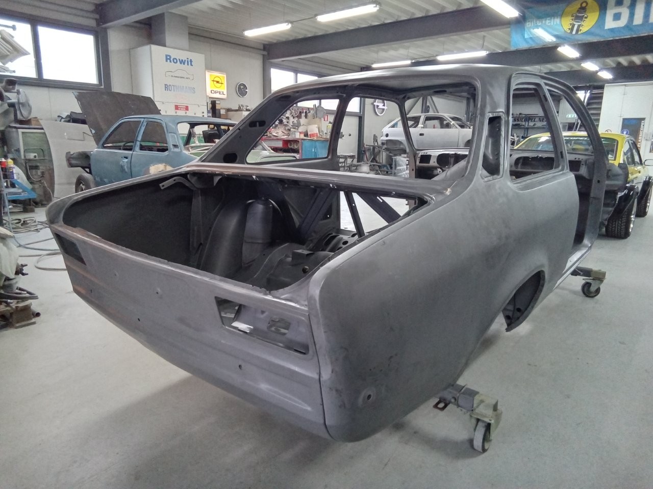 Opel-Kadett-C-Sedan-nr-03-143