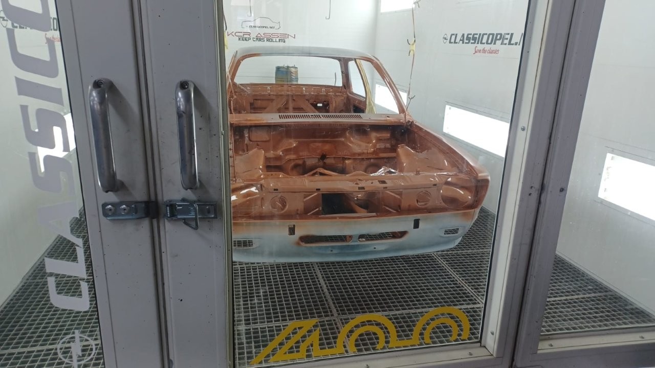 Opel-Kadett-C-Sedan-nr-03-325