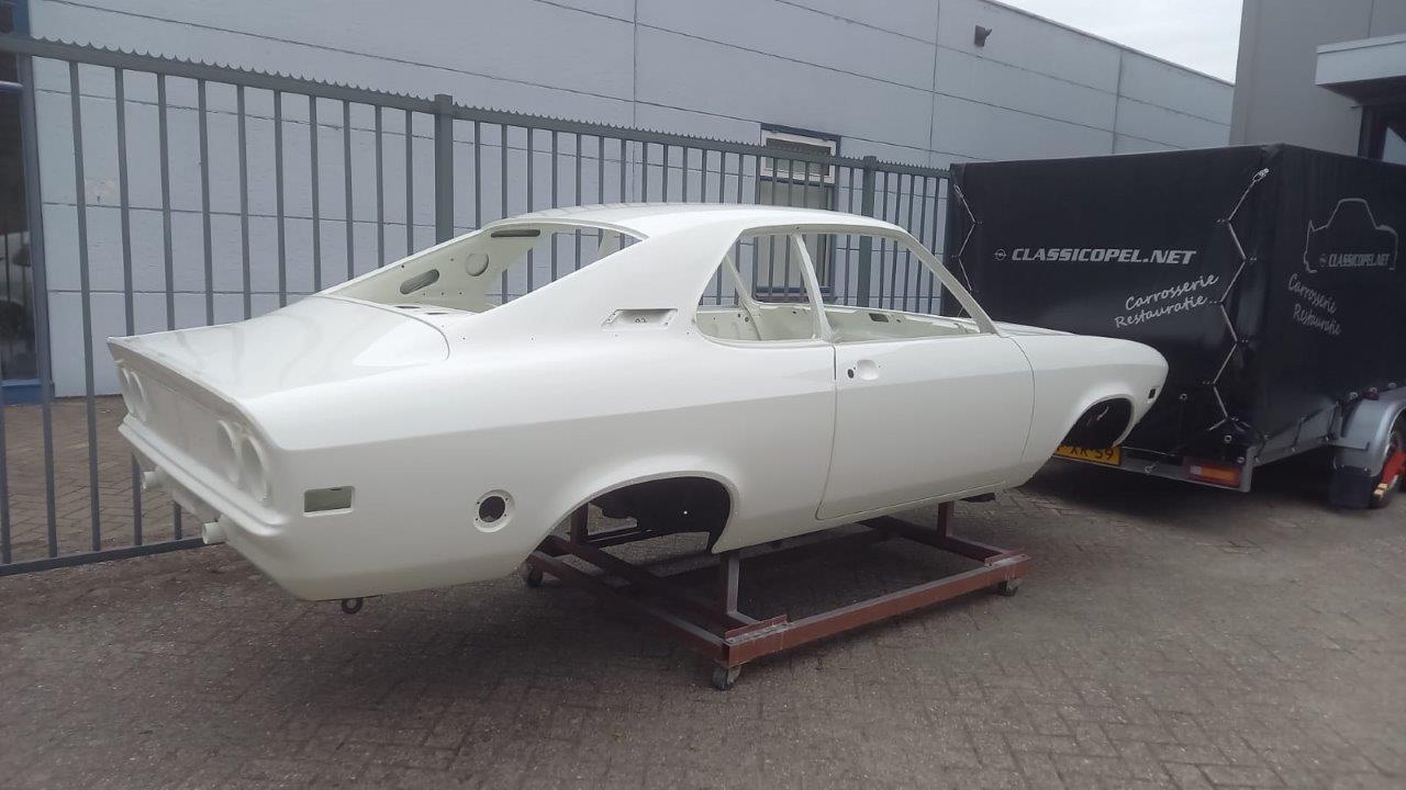 Opel-Manta-A-nr-03-212
