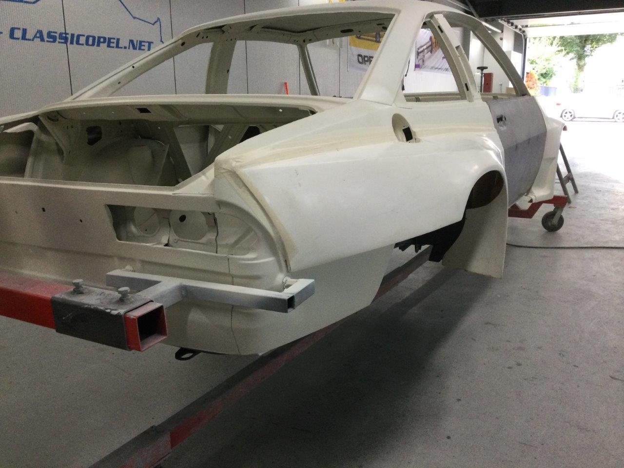 Opel-Manta-B-EVO-nr-15-198