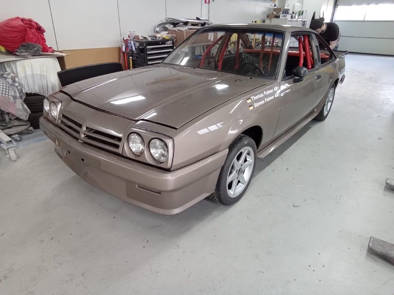 Opel-Manta-B-GSi-nr-17-106
