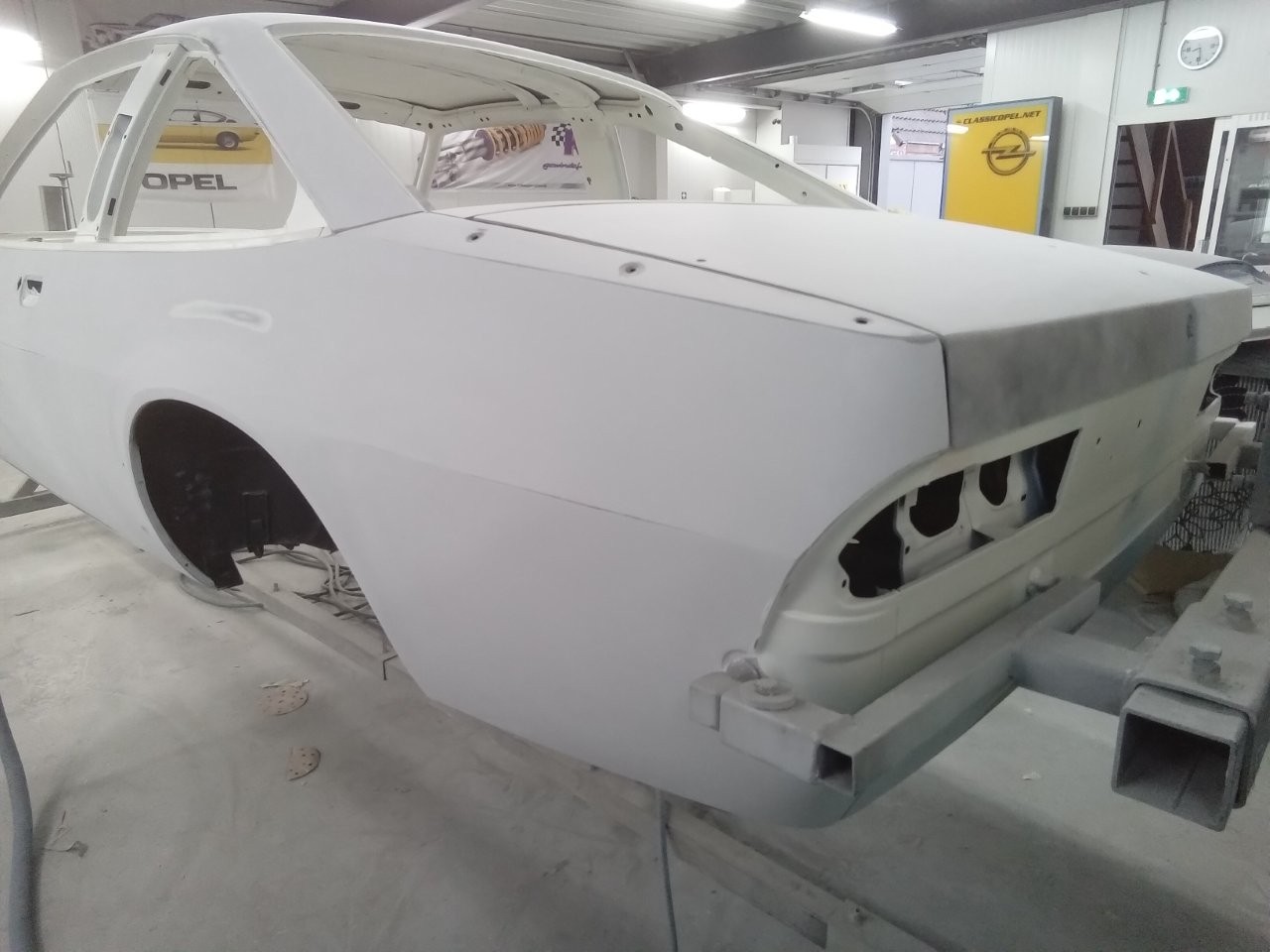 Opel-Manta-B-GSi-nr-17-286