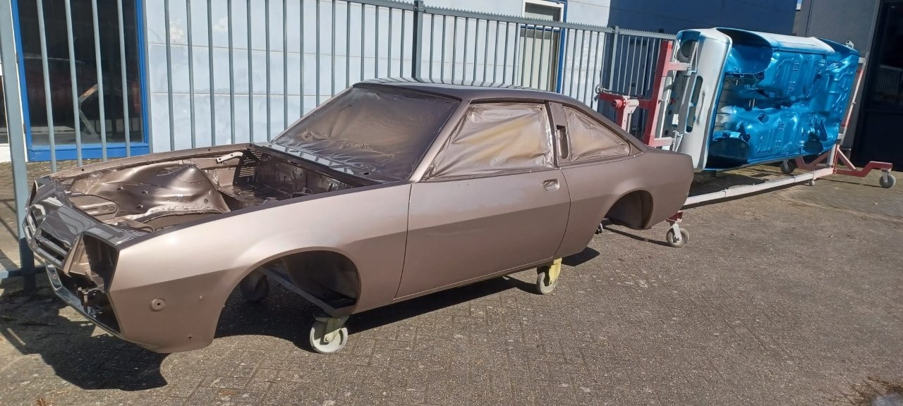 Opel-Manta-B-GSi-nr-17-368