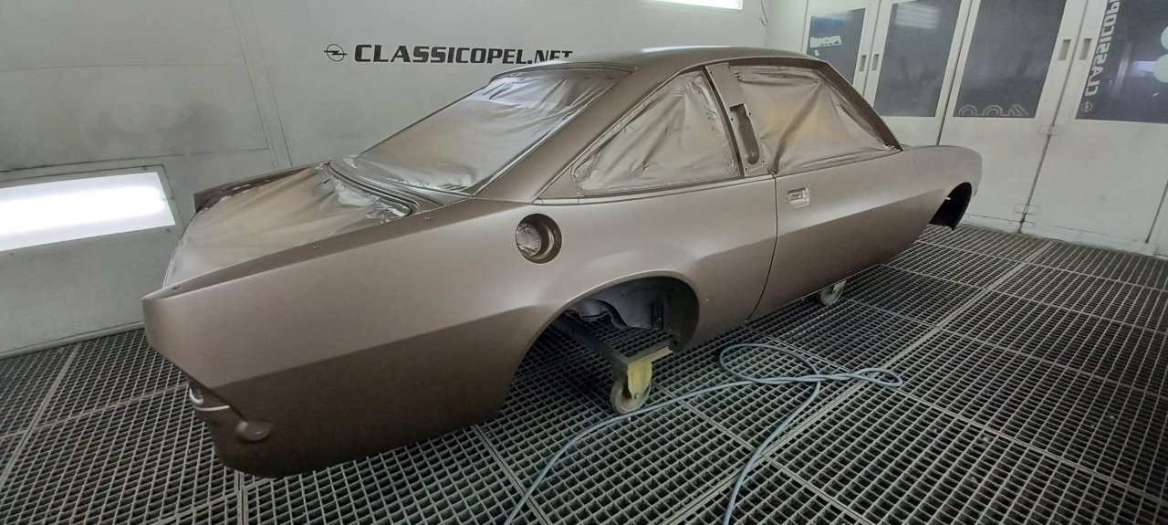 Opel-Manta-B-GSi-nr-17-385
