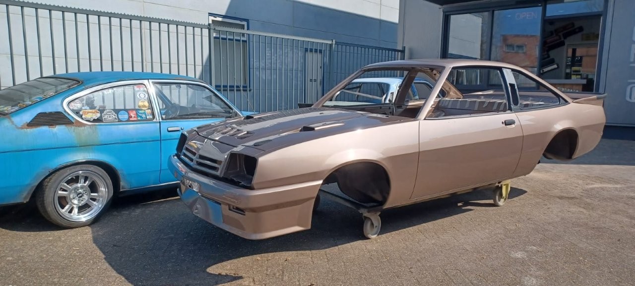 Opel-Manta-B-GSi-nr-17-419