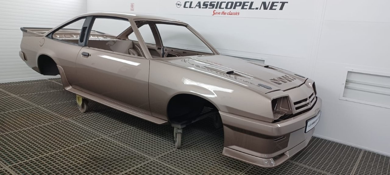 Opel-Manta-B-GSi-nr-17-425