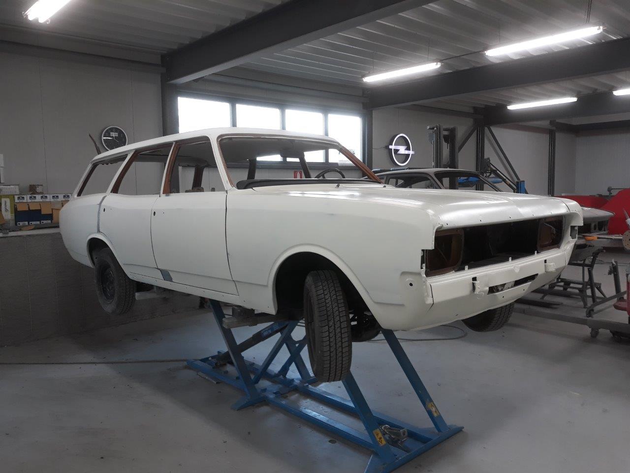 Opel Rekord C Station (168)