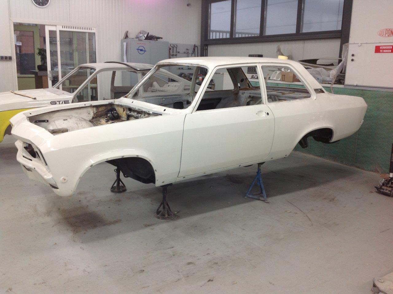 Opel Ascona A wit (150)