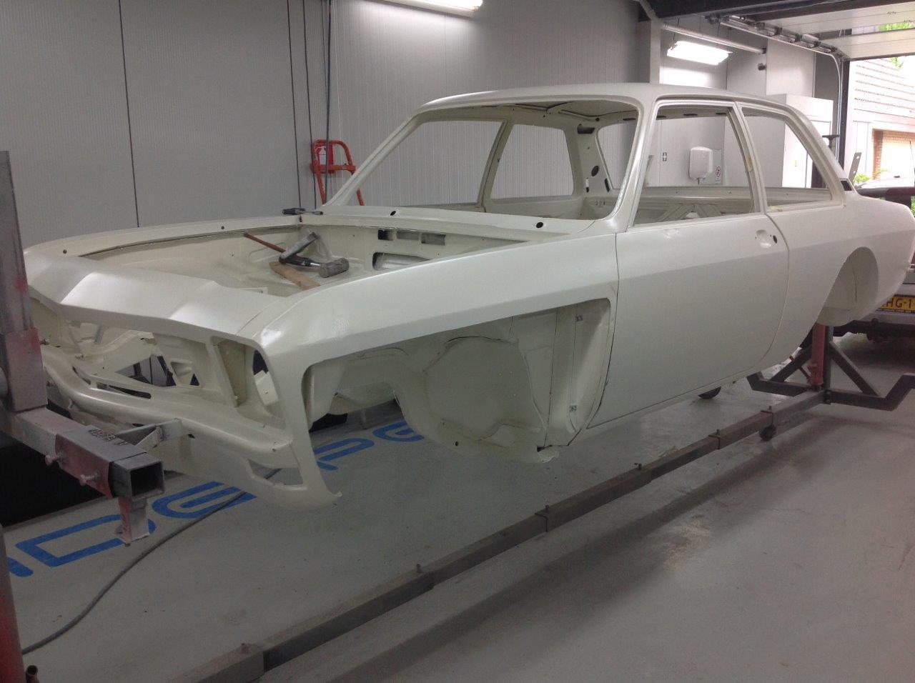 Opel Ascona A wit (211)
