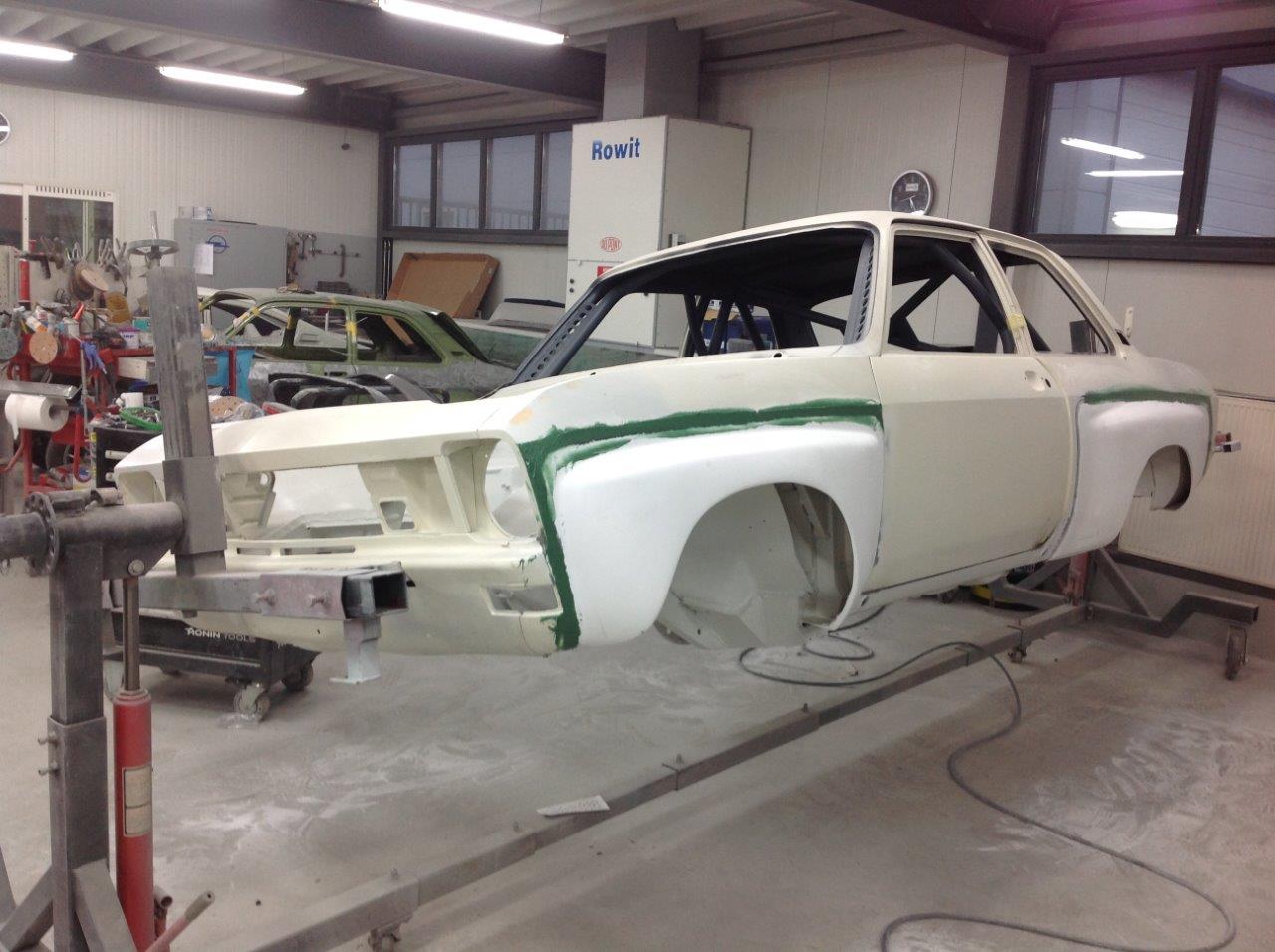 Opel Ascona A wit (287)
