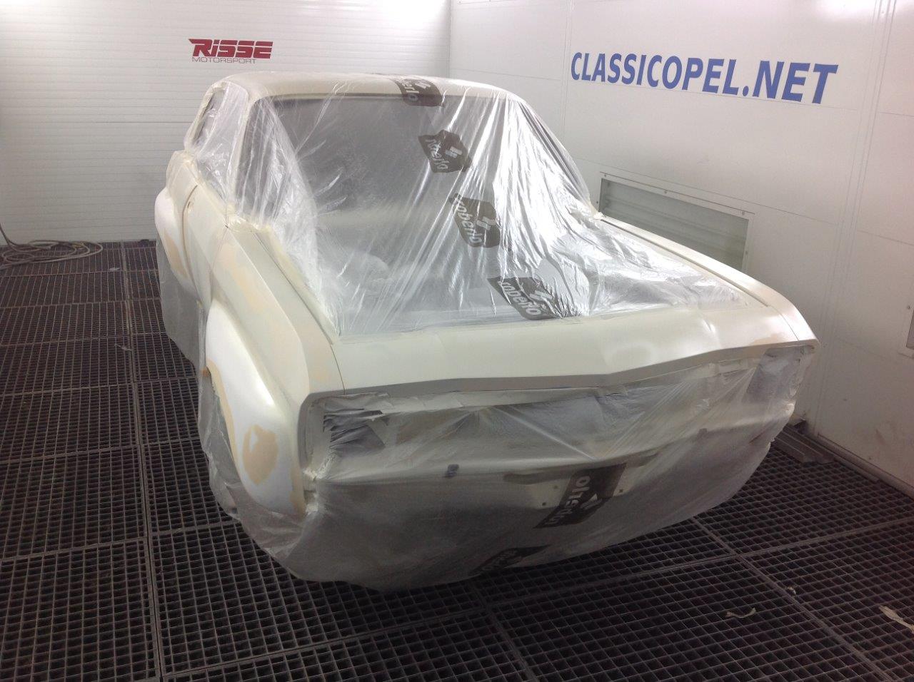 Opel Ascona A wit (321)