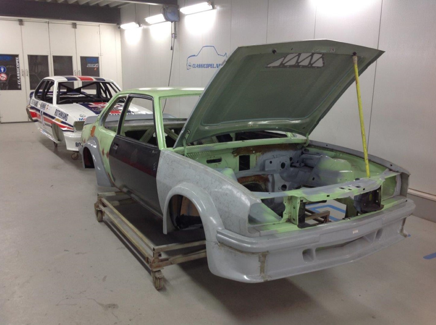 Ascona-B400R10110-111