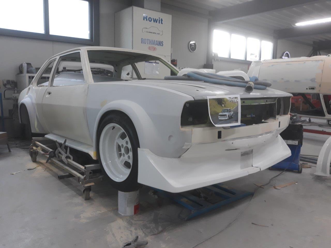 Ascona-B400R10110-158