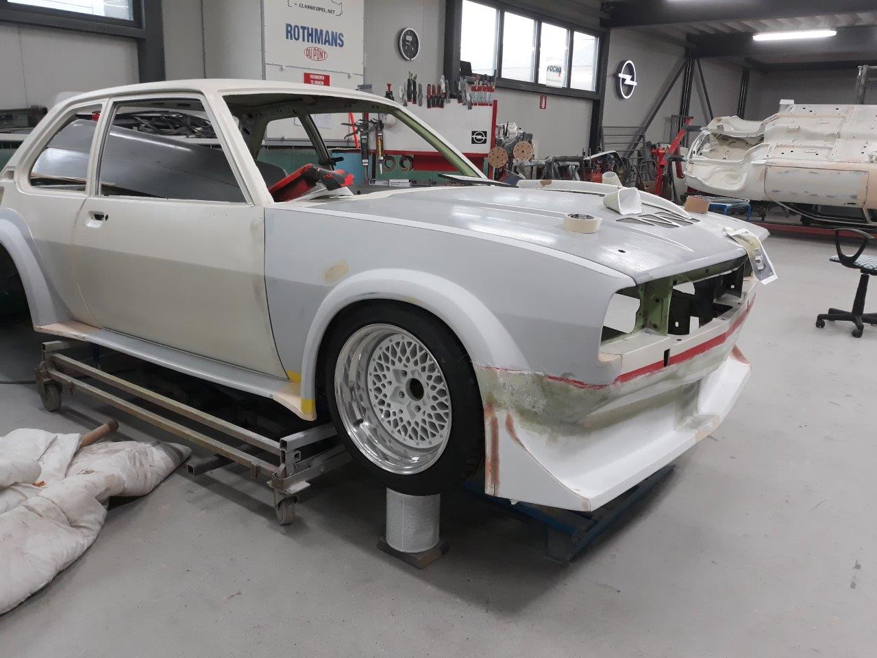 Ascona-B400R10110-165