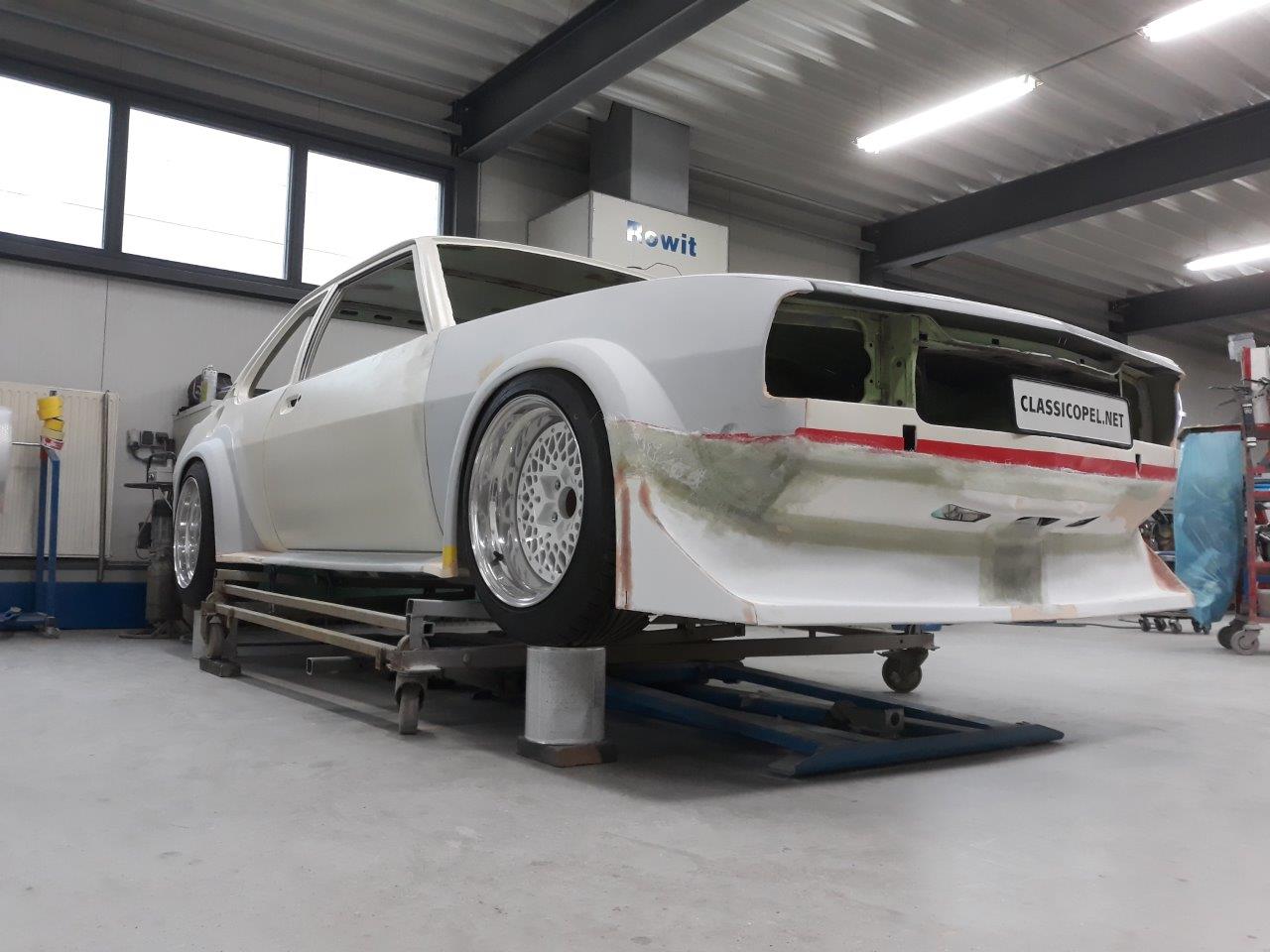 Ascona-B400R10110-166