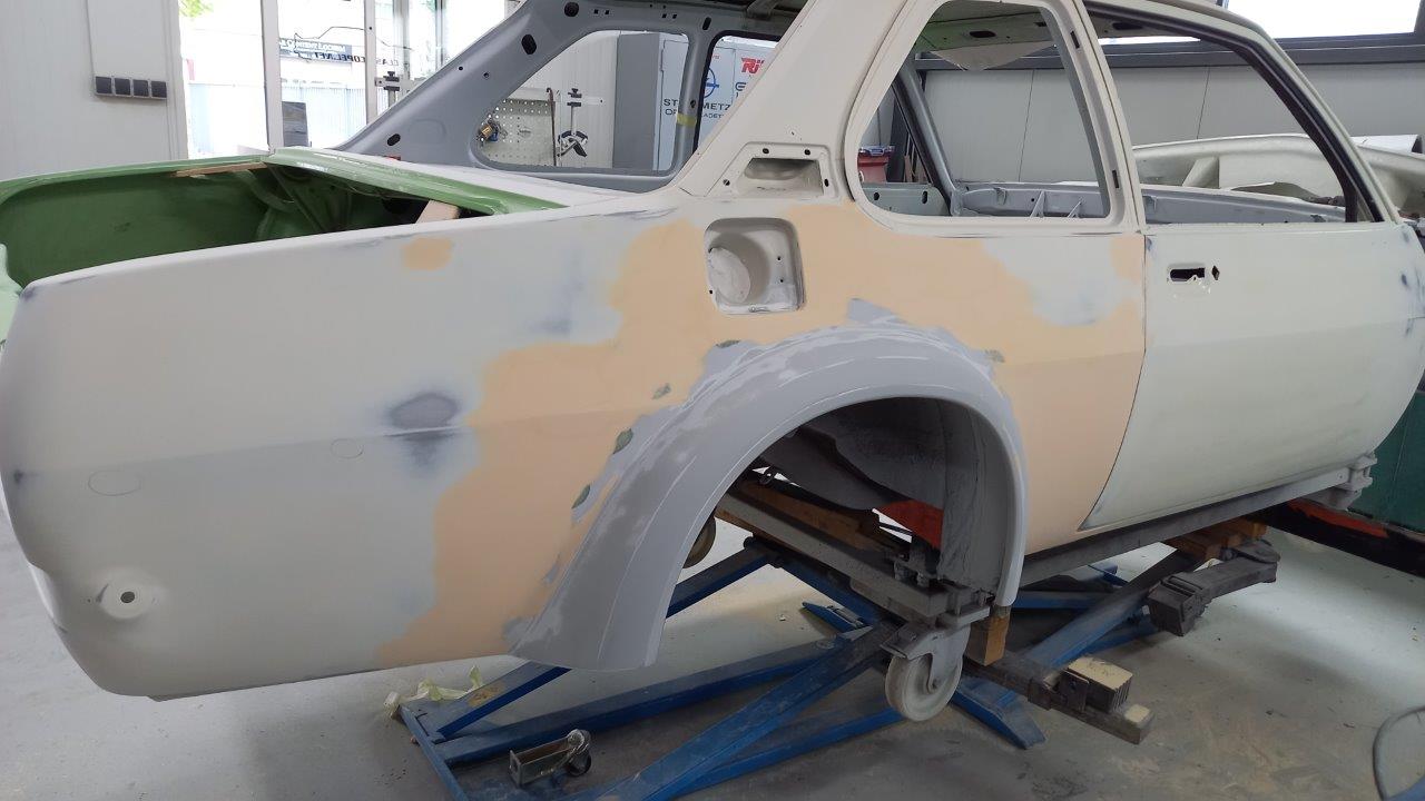 Ascona-B400R10110-213