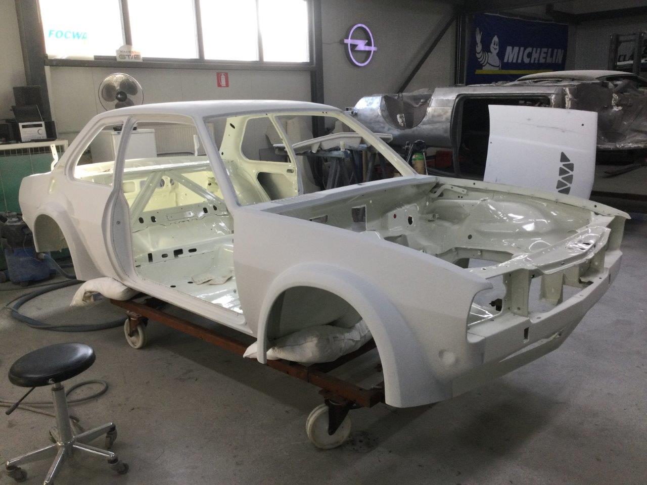 Ascona-B400R10110-258