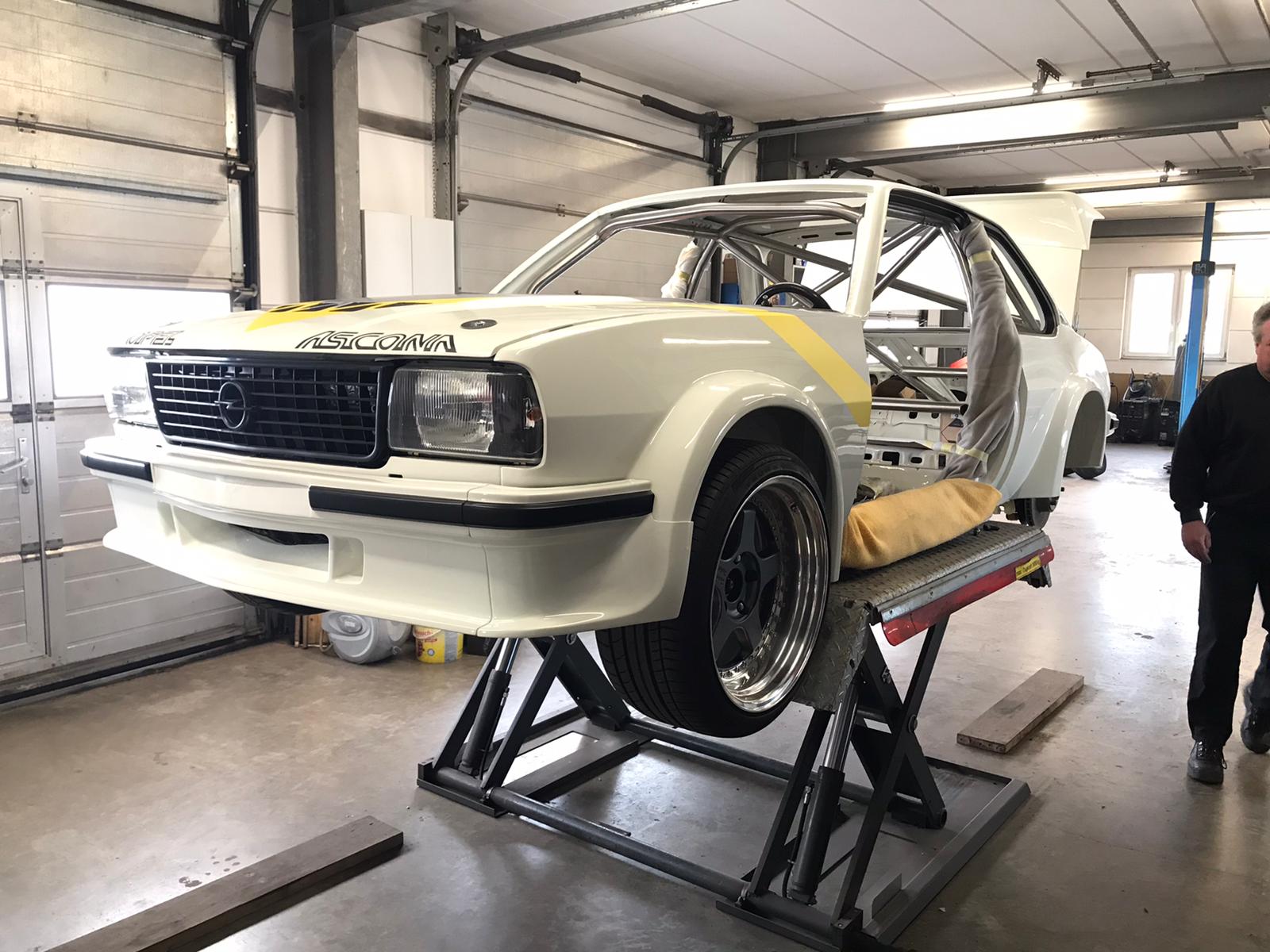 Ascona-B400R10110-341