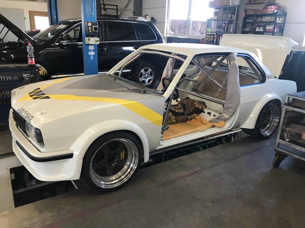 Ascona-B400R10110-345