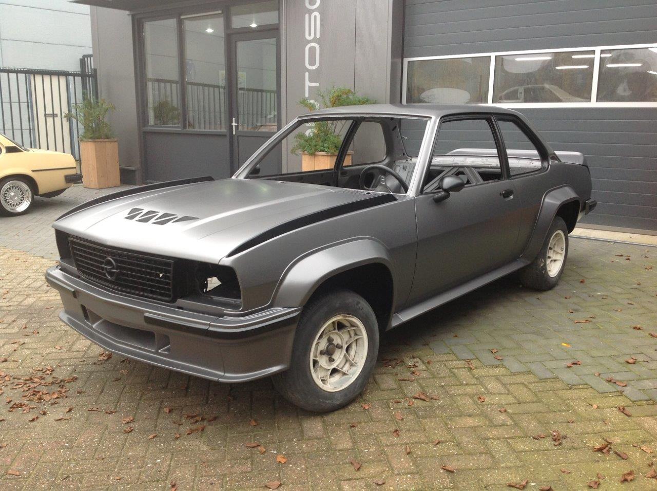 Opel Ascona B400 R14 (231)