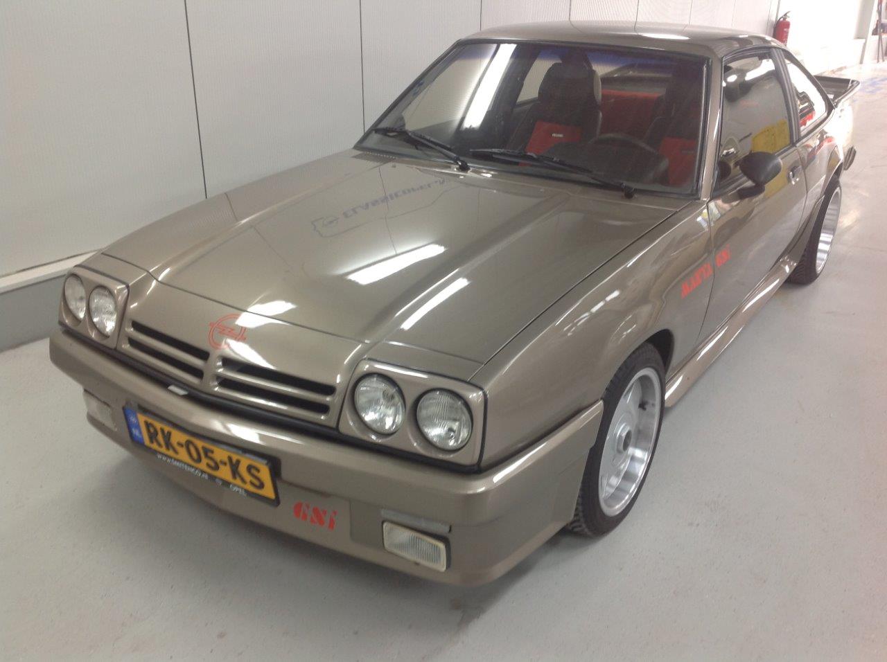Opel Manta B GSi exclusive (220)